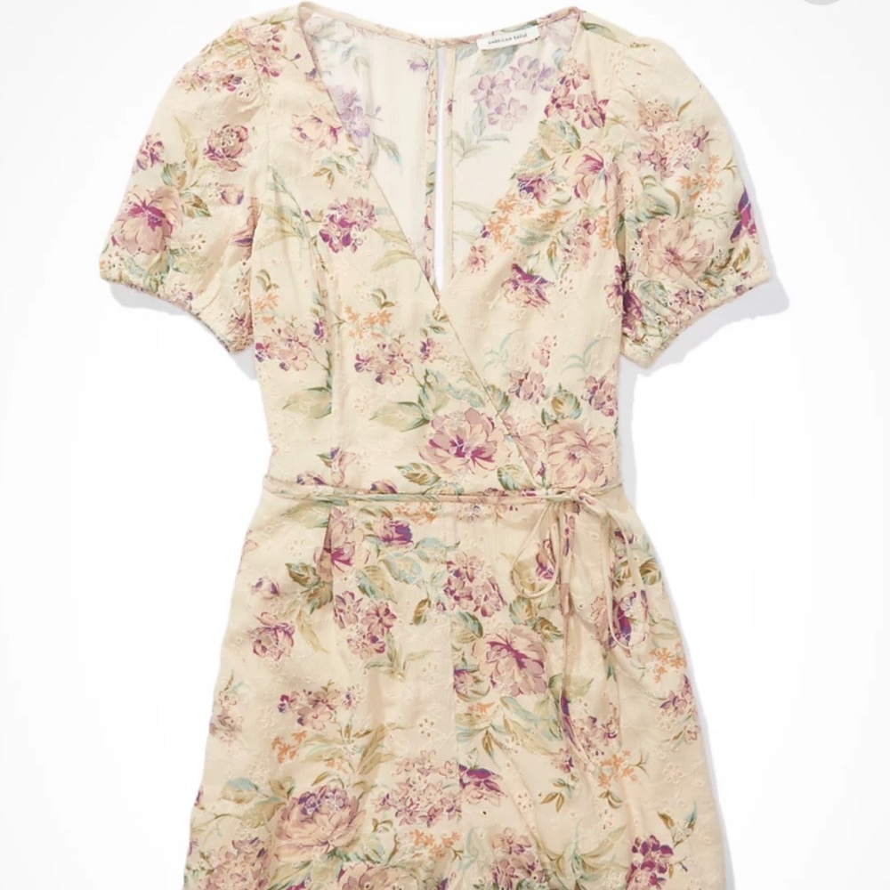 Beautiful American Eagle Jumper Size Small NWO